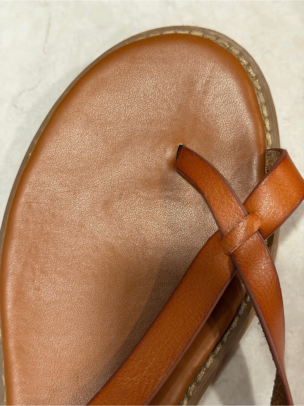 Franco Sarto Gabby 2 Cognac Leather Strappy Toe Loop Flat Sandals Womens 9M - Picture 11 of 12